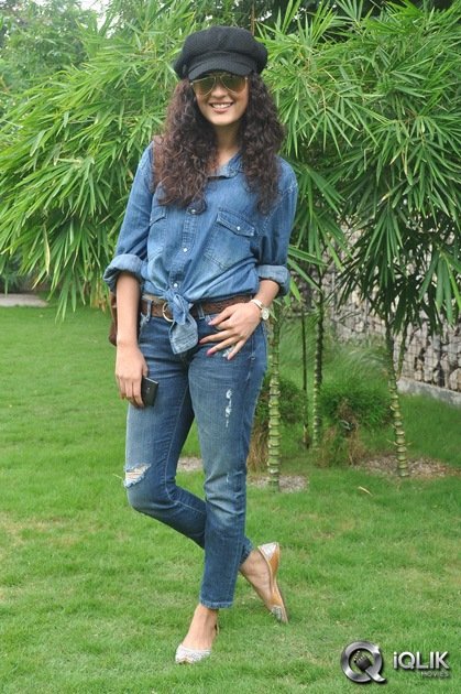 Seerat-Kapoor-at-Run-Raja-Run-Press-Meet